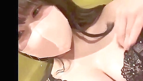 Erotic live chat with cute beautiful girl