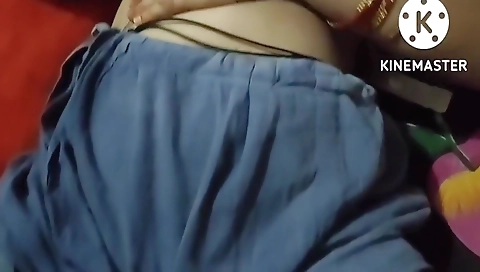 Indian House Wife Getting Hot To Hot