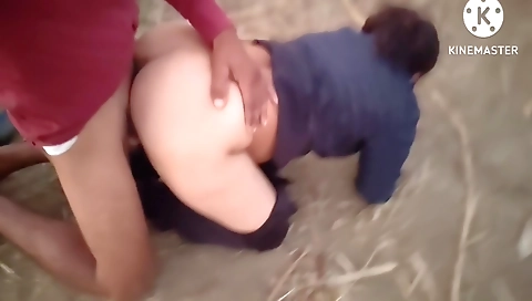 Indian Virgin School Girls First Time Sex With Her Boyfriend In Jungle Outdoor Hindi