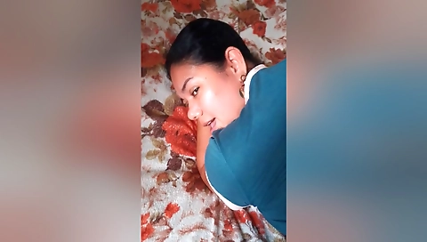 Beautiful Girls In Friend Sucking Deep Throat