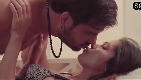 Hot N Sexy Desi Women Sex With Bf